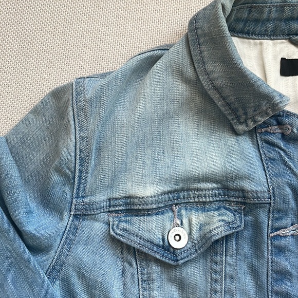 Calvin Klein Denim Jacket. Size M - Picture 2 of 7